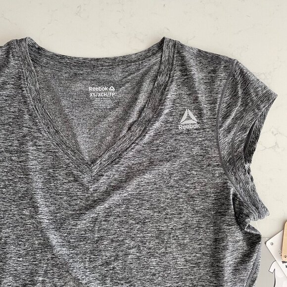 Reebok Training Perfect Cap Sleeve V Neck Slim Top Black Heather Sz XS NWT - Picture 3 of 13